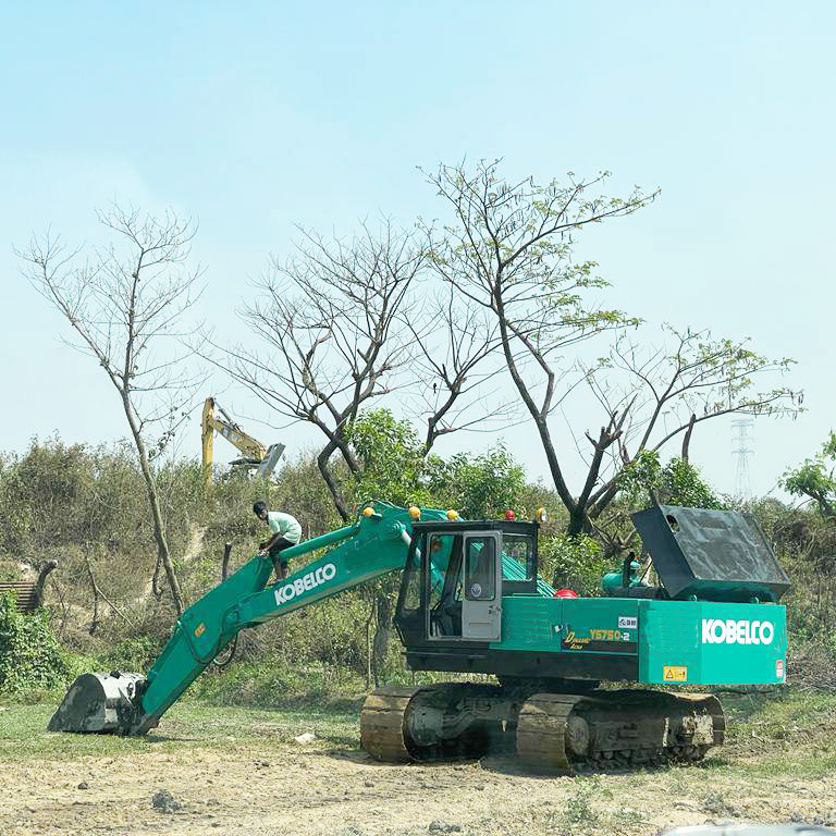 best construction equipment kobelco excavator rental service in bdrentz